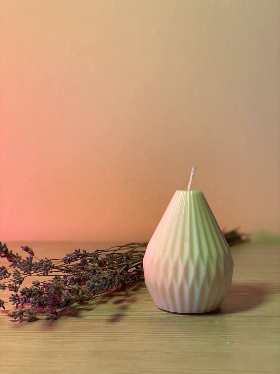 Diamond Soy Candle – Modern Geometric Design