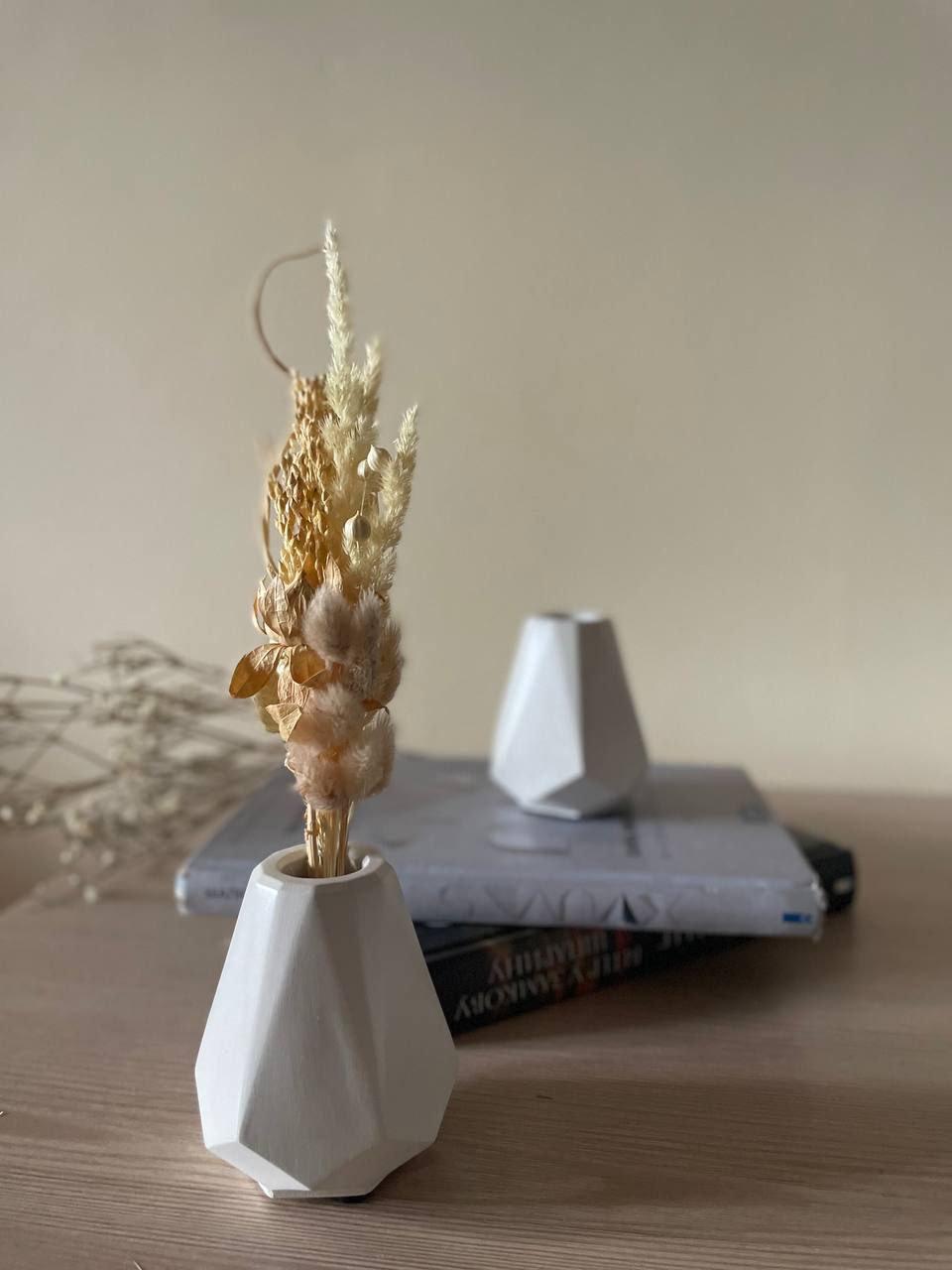 Geometric Gypsum Vase — Modern Sculptural Decor