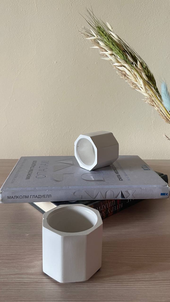 Octagon Gypsum Planter