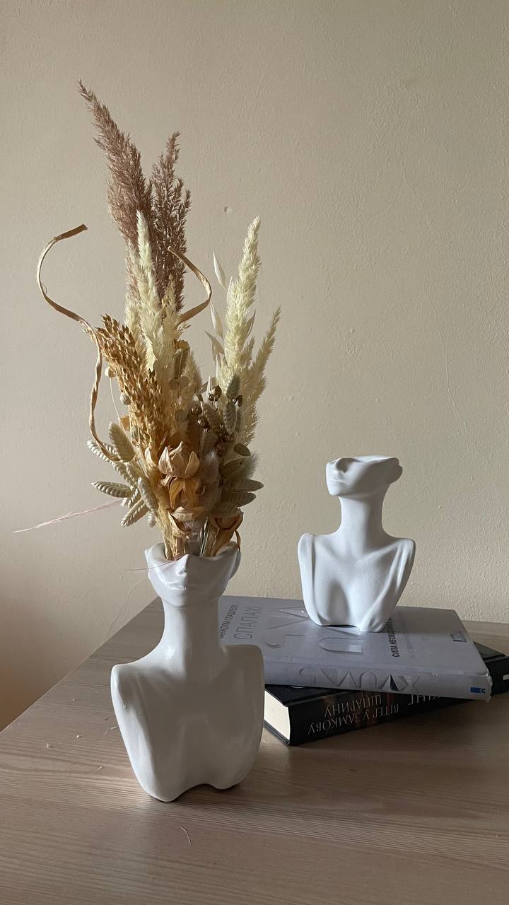 Bust Sculpture Vase — Artistic Gypsum Home Decor